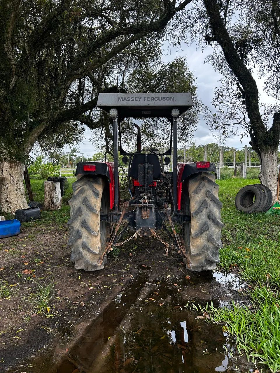 Trator Massey - Ferguson 235 - Foto 4