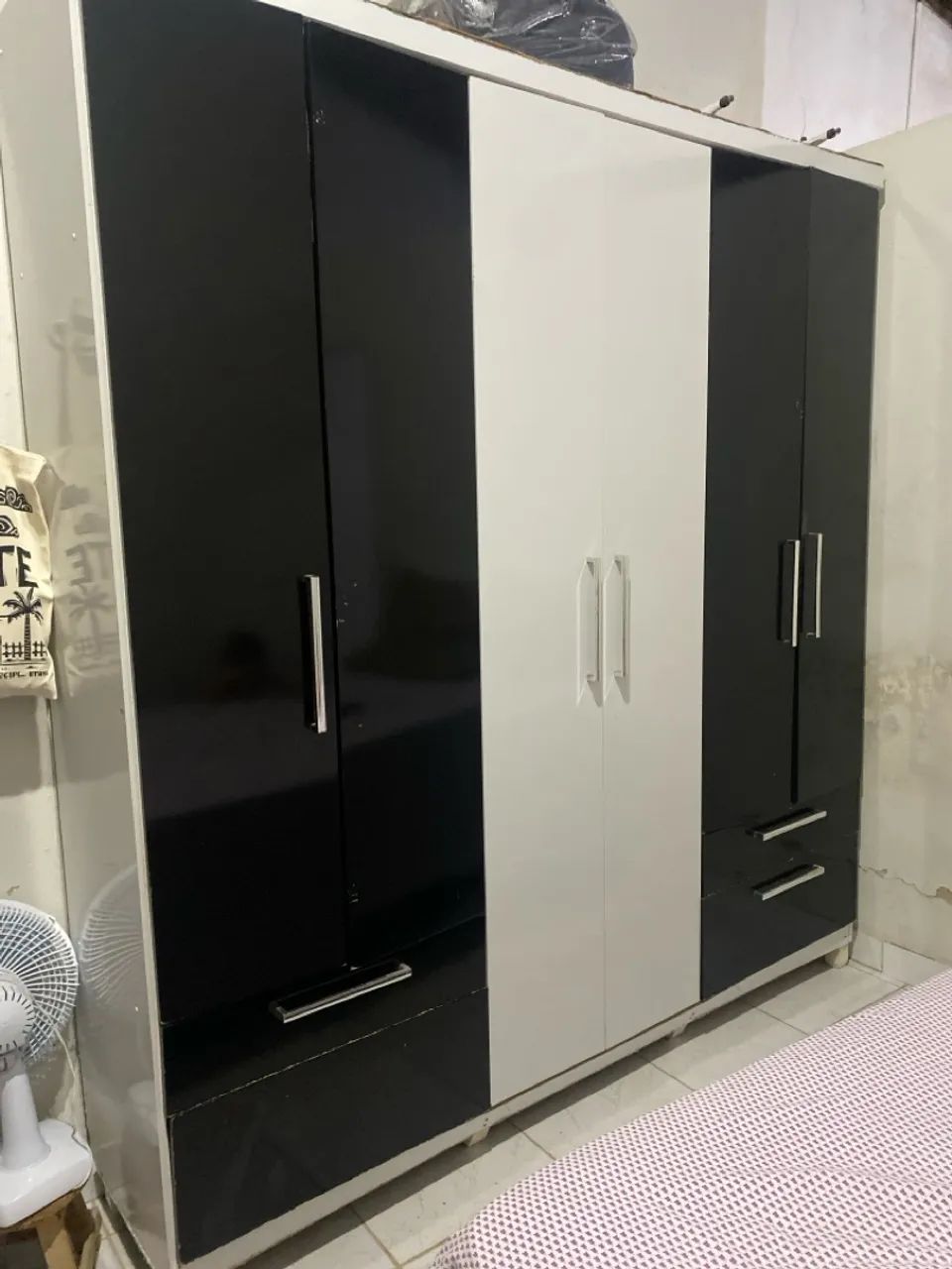 Guarda-roupa 