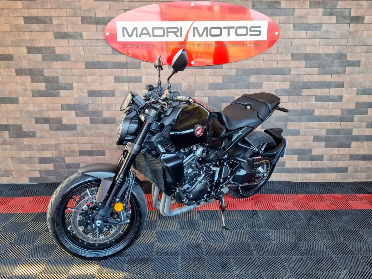 HONDA CB 1000R Black Edition - Foto 4