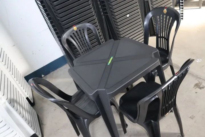 JOGO DE MESA COM 4 CADEIRAS JR - Foto 4