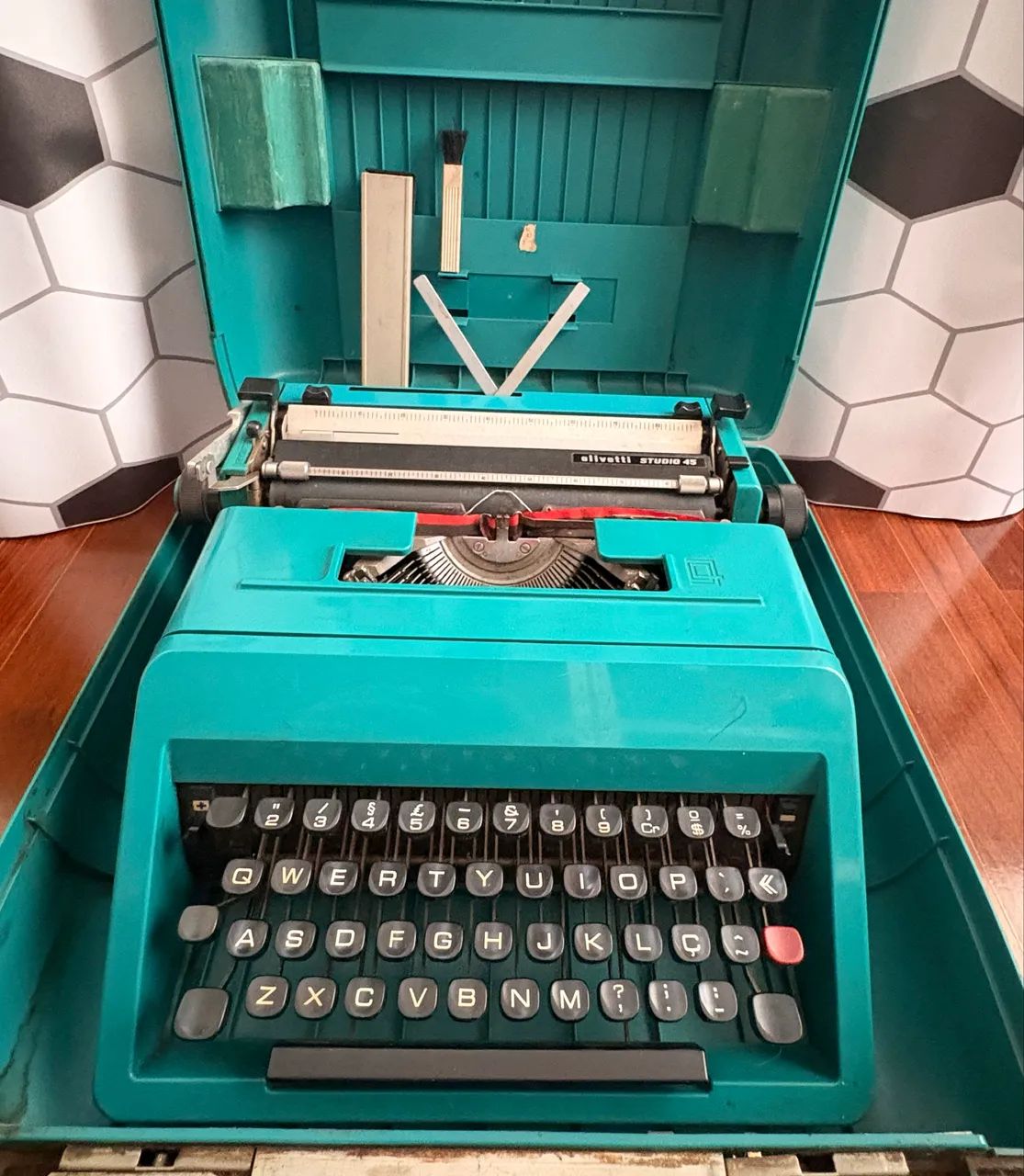 Máquina De Escrever Antiga