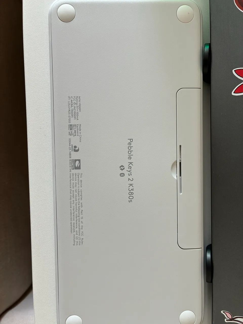 Teclado sem fio Logitech Pebble Keys 2 K380s com Conexão Bluetooth Easy-Switch - Foto 2