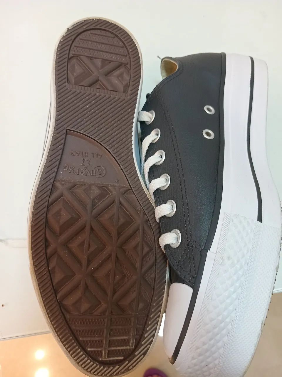 Tenis Allstarr plataforma couro preto - Foto 4