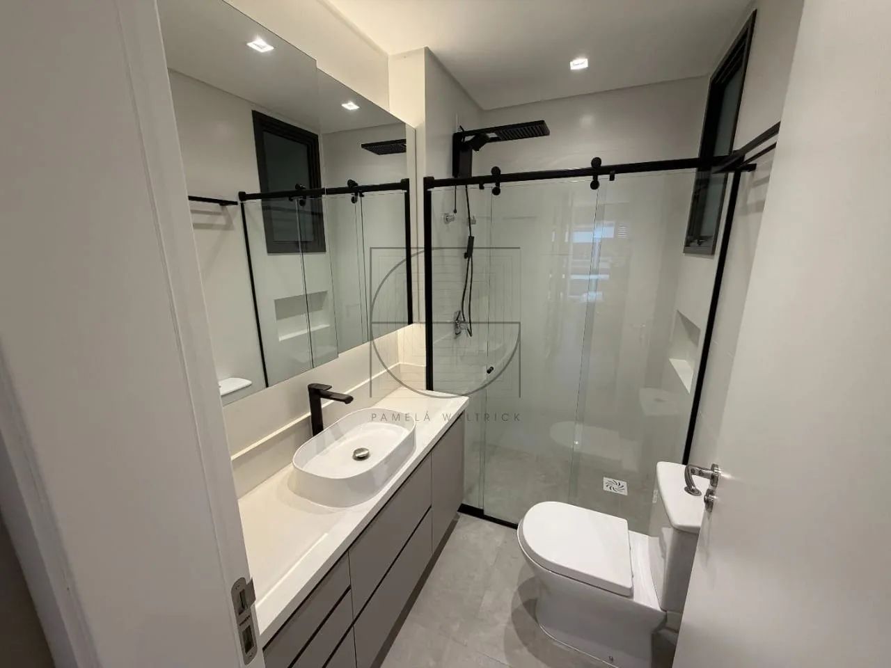 Apartamento com 3 Suítes e 3 Dormitórios - 4 Banheiros e 2 Vagas de Garagem | Jurerê - Flo - Foto 5