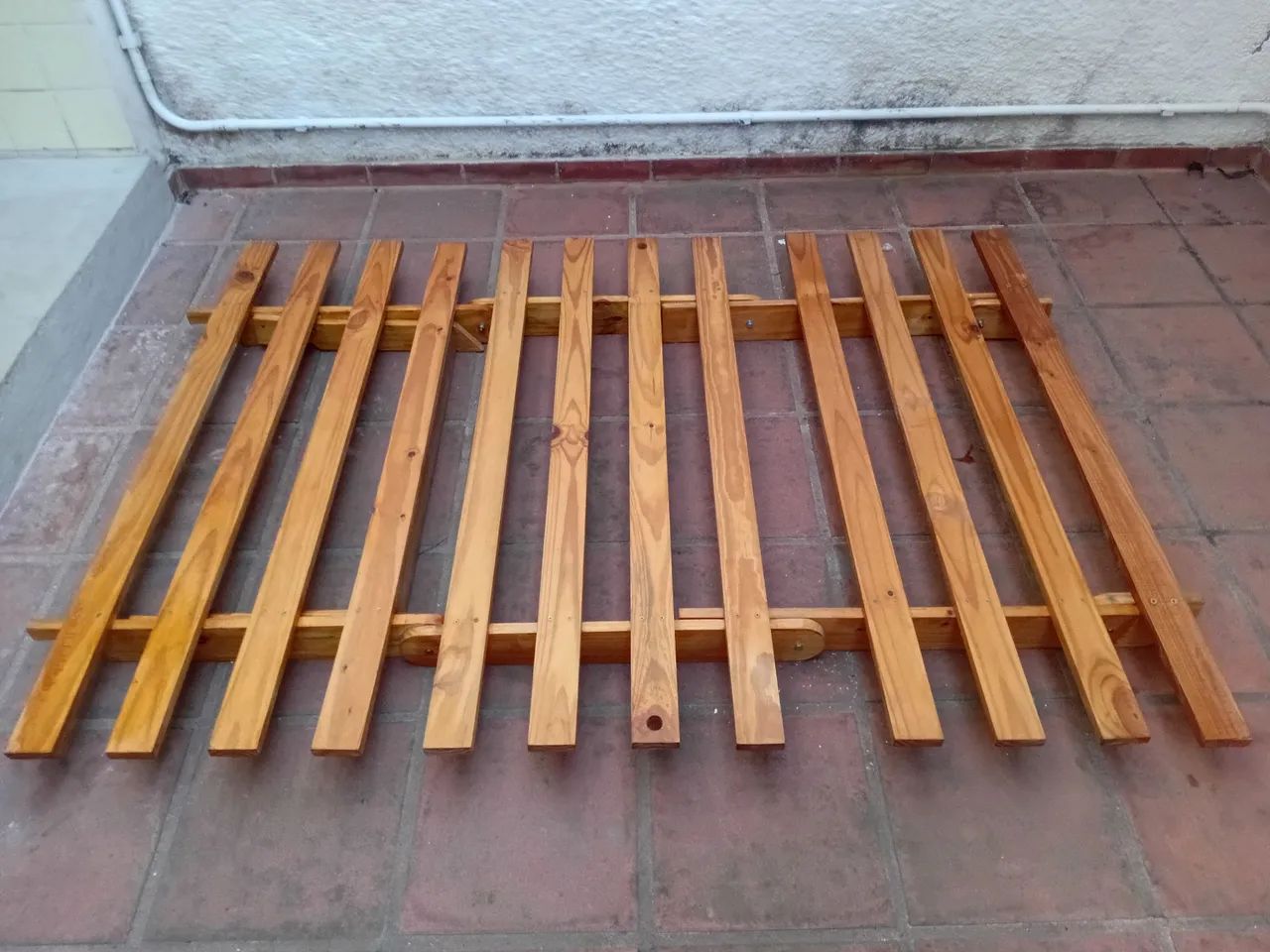 Sofá-Cama de Madeira Maciça Dobrável - 2 em 1 - Foto 4
