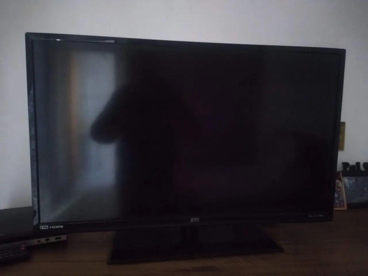 Vendo tv dled HD semp Toshiba 32 polegadas - Foto 2