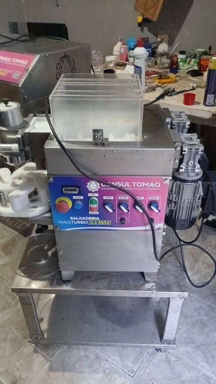 Vendo máquina modeladora de salgado e masseira consultomaq 