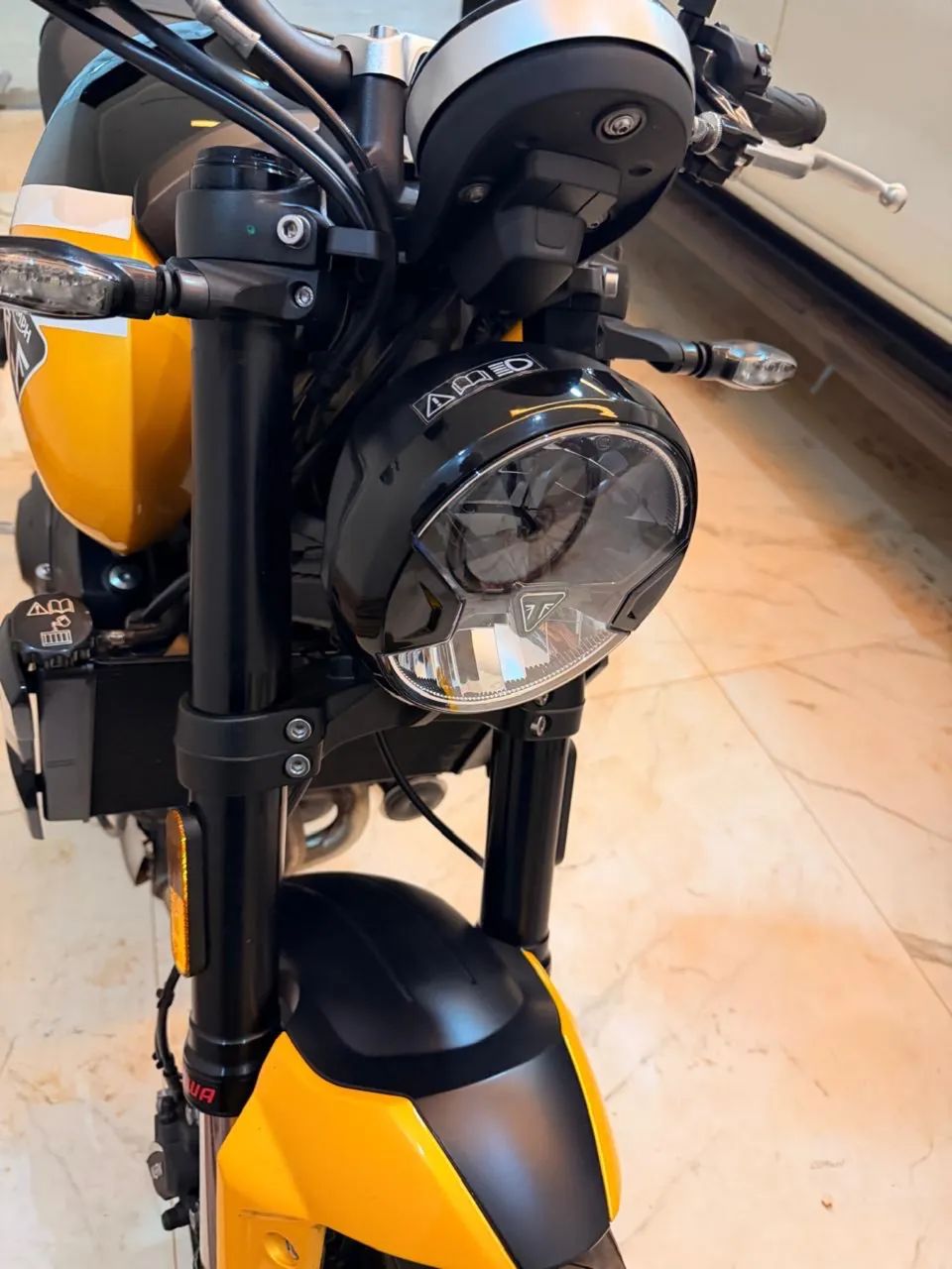 Triumph trident 660 - Foto 3
