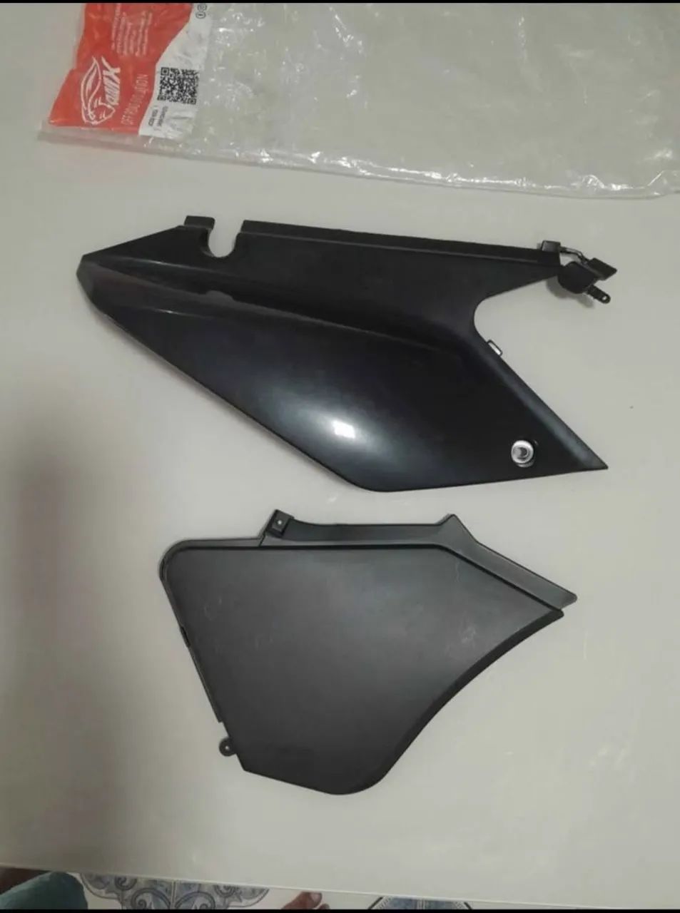 Moto. Lateral direita da tornado. 