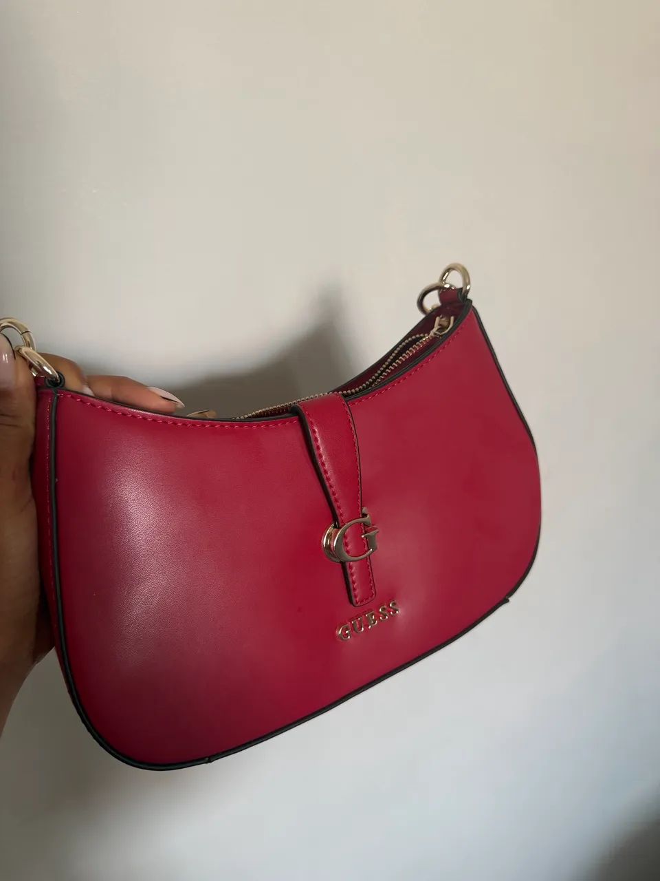 Bolsa Guess - Carrie cor cereja 