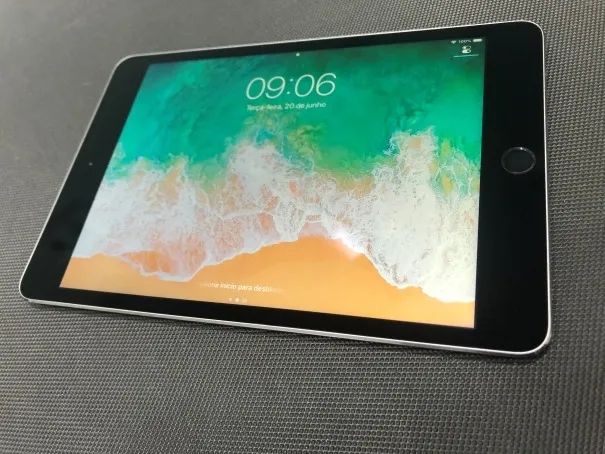 iPad mini 4 WiFi 128GB (A1538) cinza espacial