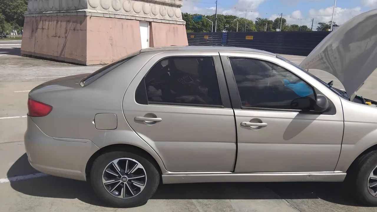 Fiat Siena Siena EL 1.0 mpi Fire Flex 8V 4p 2013