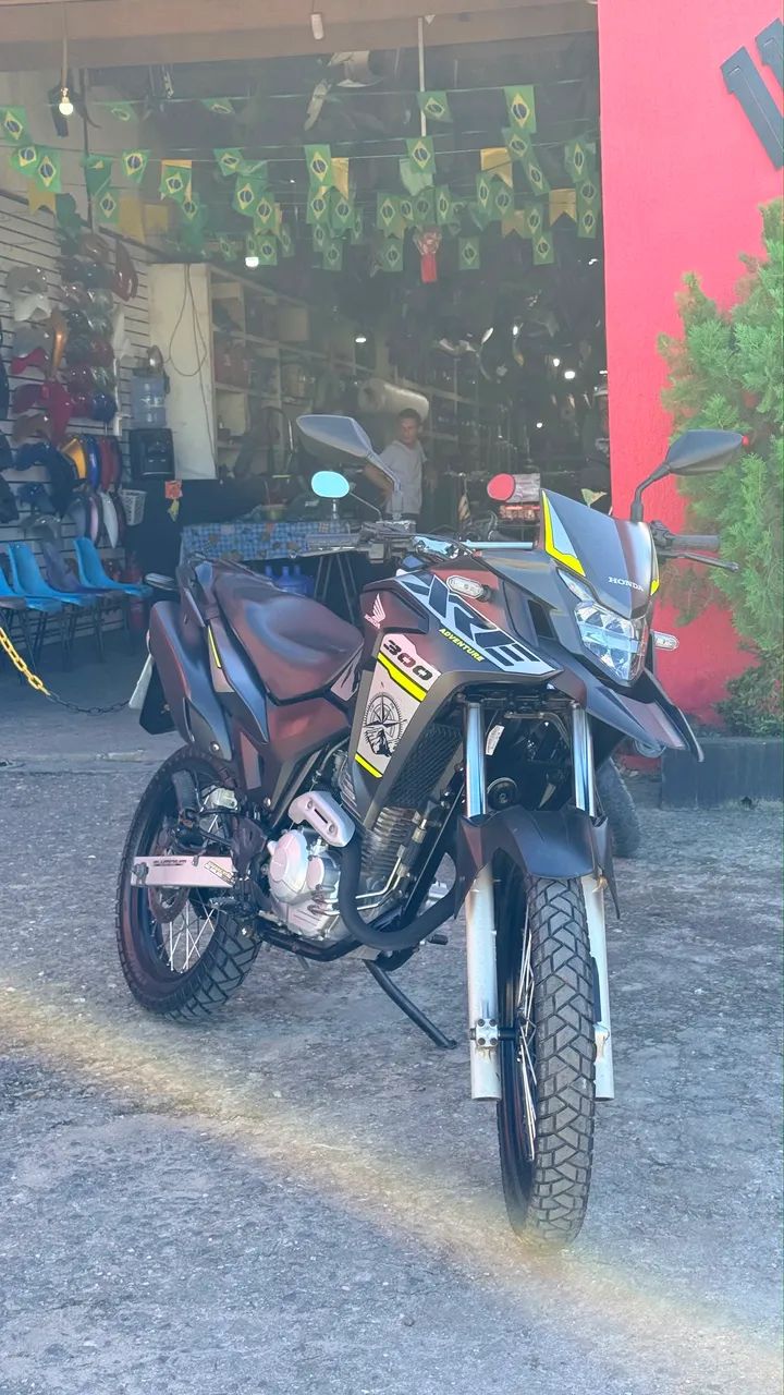 Xre 300 2022 