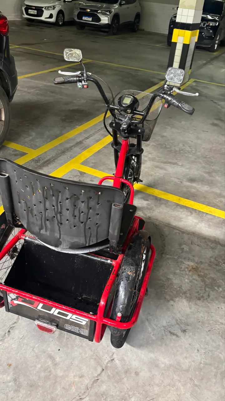 Triciclo elétrico E-Duos 48v *bateria com problemas *