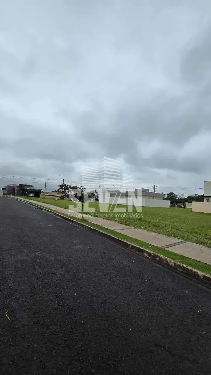 Terreno com 308 m² no Villa de León 1  Plano e Bem Localizado - Foto 3