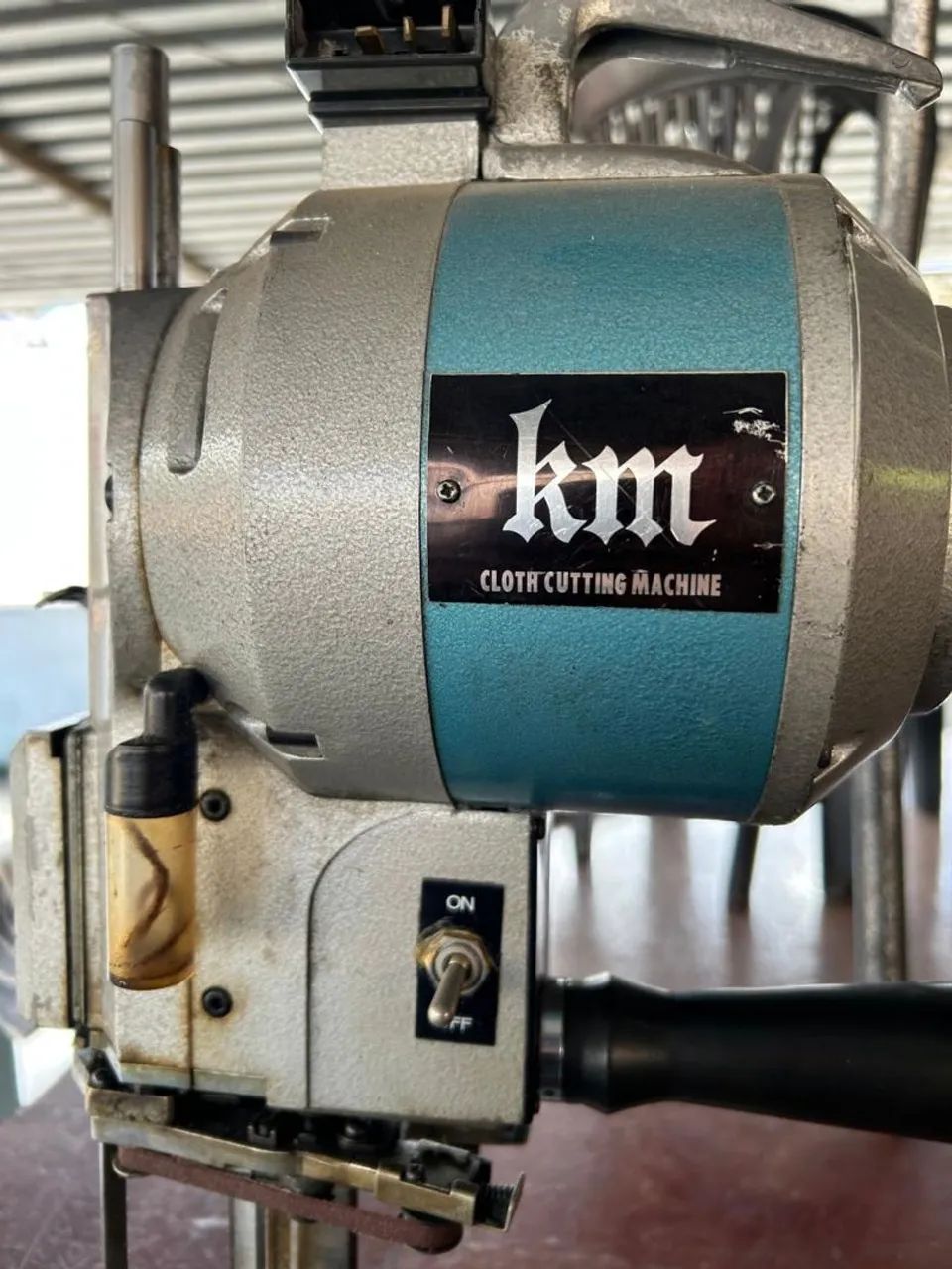 Máquina de corte industrial, marca Km , 8 polegadas! - Foto 2