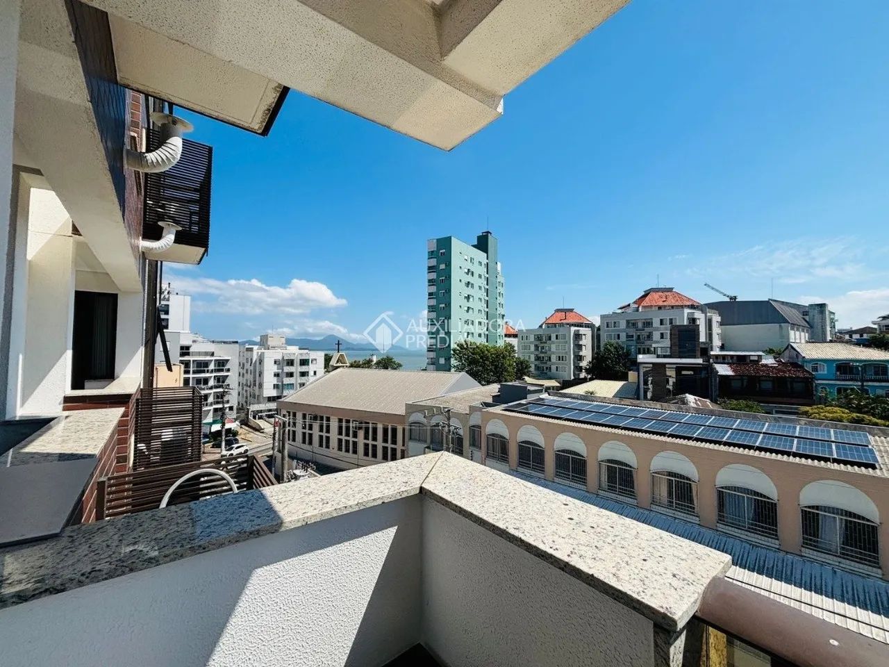 Studio mobiliado, com garagem e vista Mar em Coqueiros - Foto 5