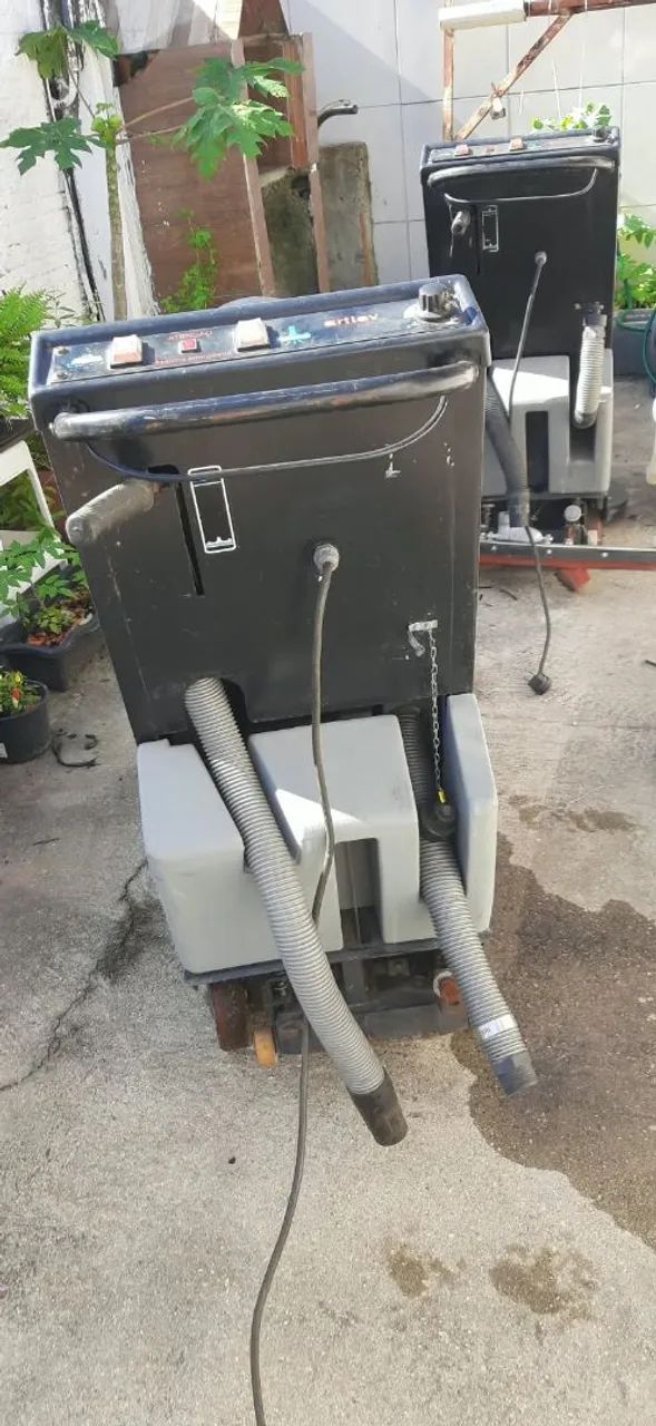 Vendo 2 potentes máquinas de lavar piso - Foto 5