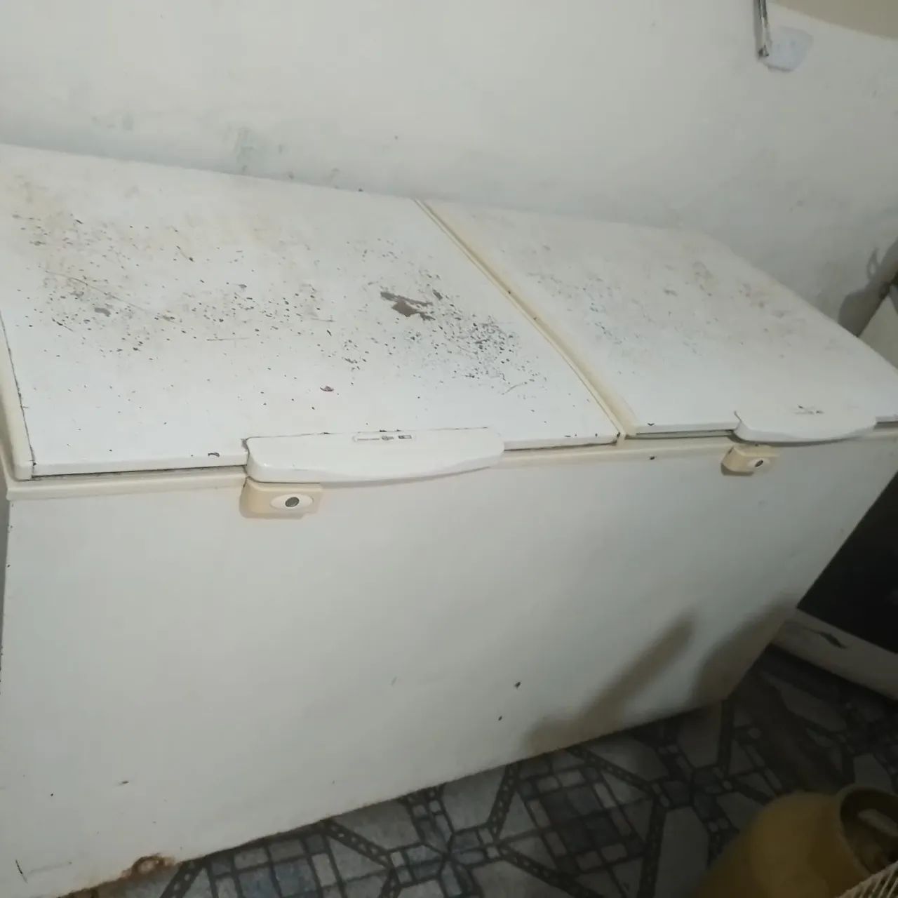 Vende-se freezer  grande 