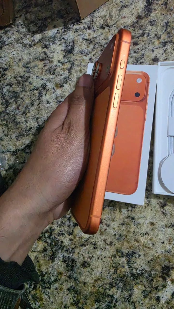 Iphone 17 pro max Laranja 256gb com nota fiscal  - Foto 4