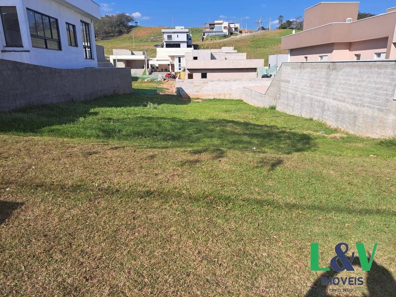 LINDO TERRENO EM CONDOMINIO FECHADO - Foto 2
