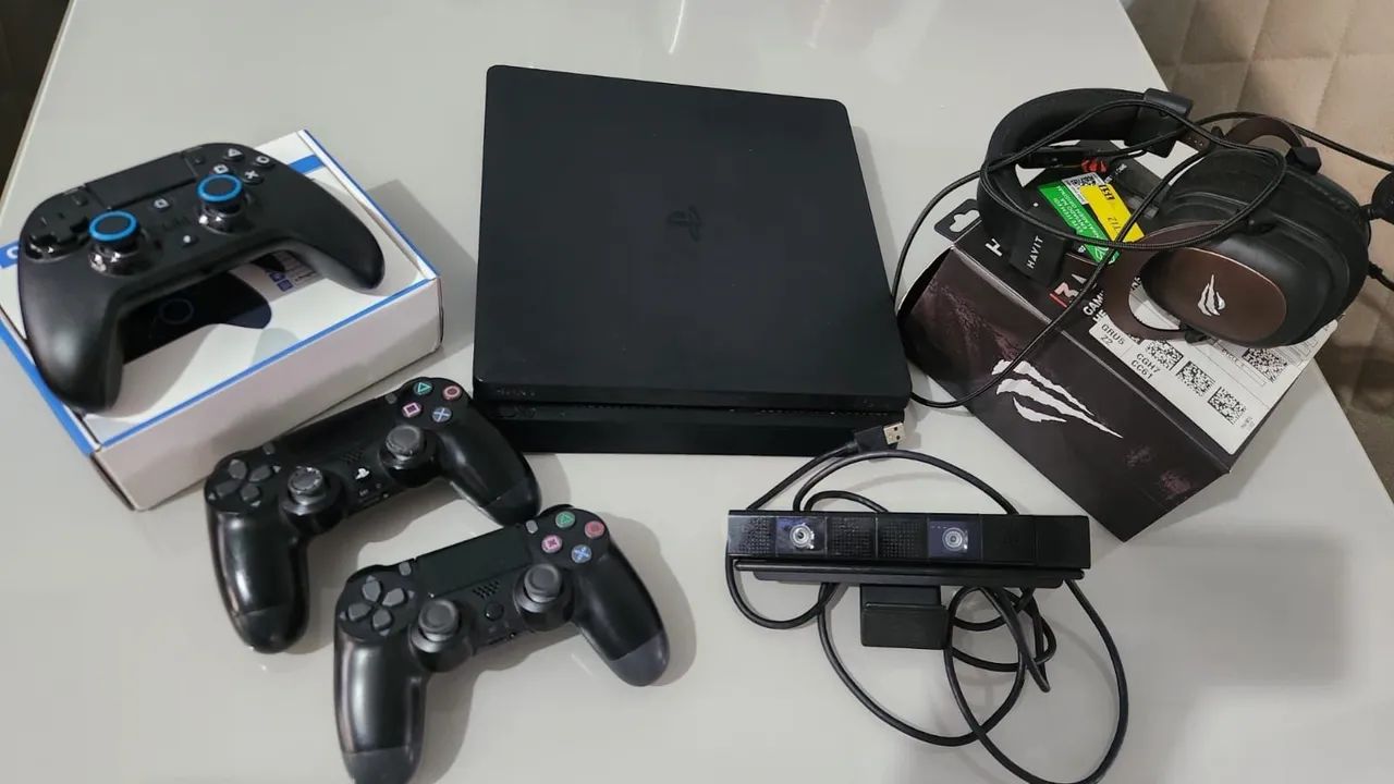 Playstation 4 Slim 1TB
