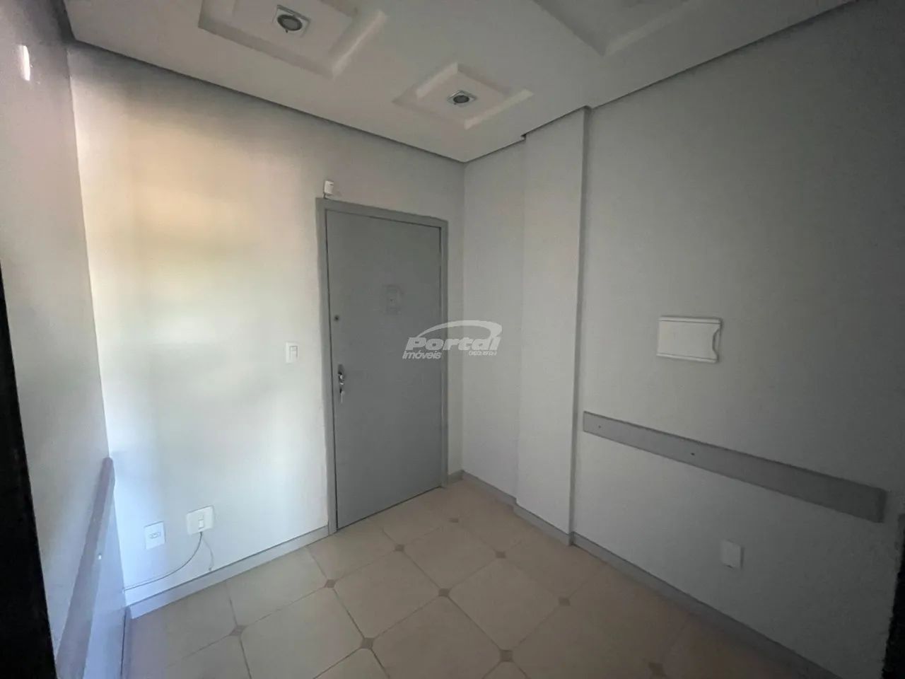 Excelente sala comercial, semi mobiliada, no Centro da cidade. - Foto 3