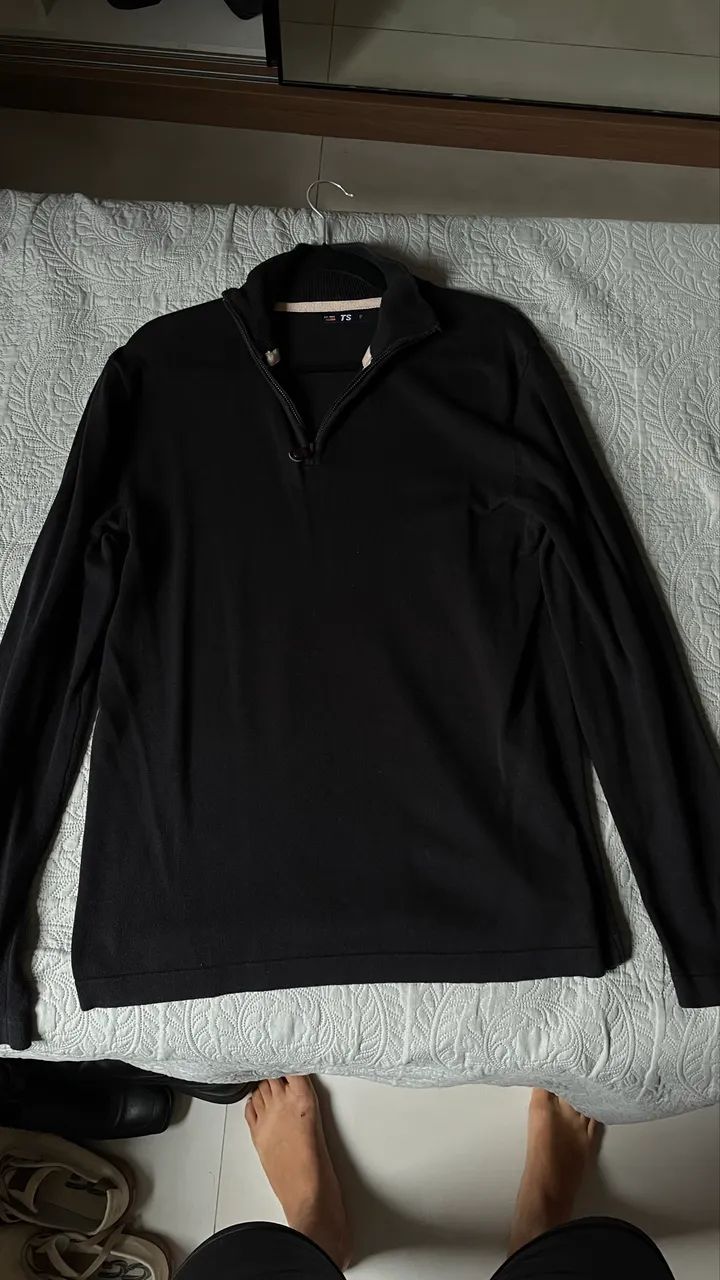 Suéter Masculino Gola Alta - Preto