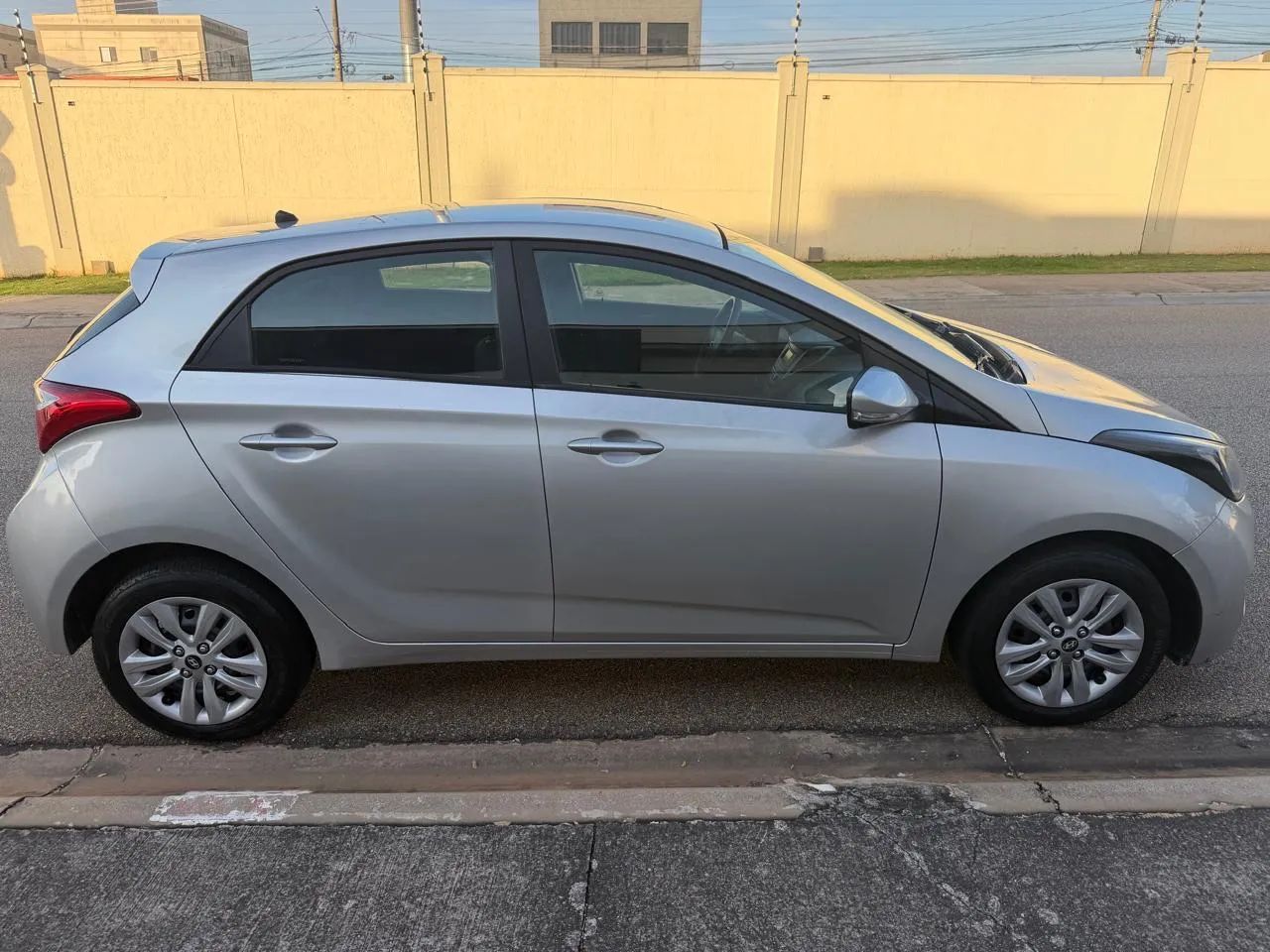 Hyundai HB20 Comf./c.plus/c.style 1.0 Flex 12V 2017 - Foto 4