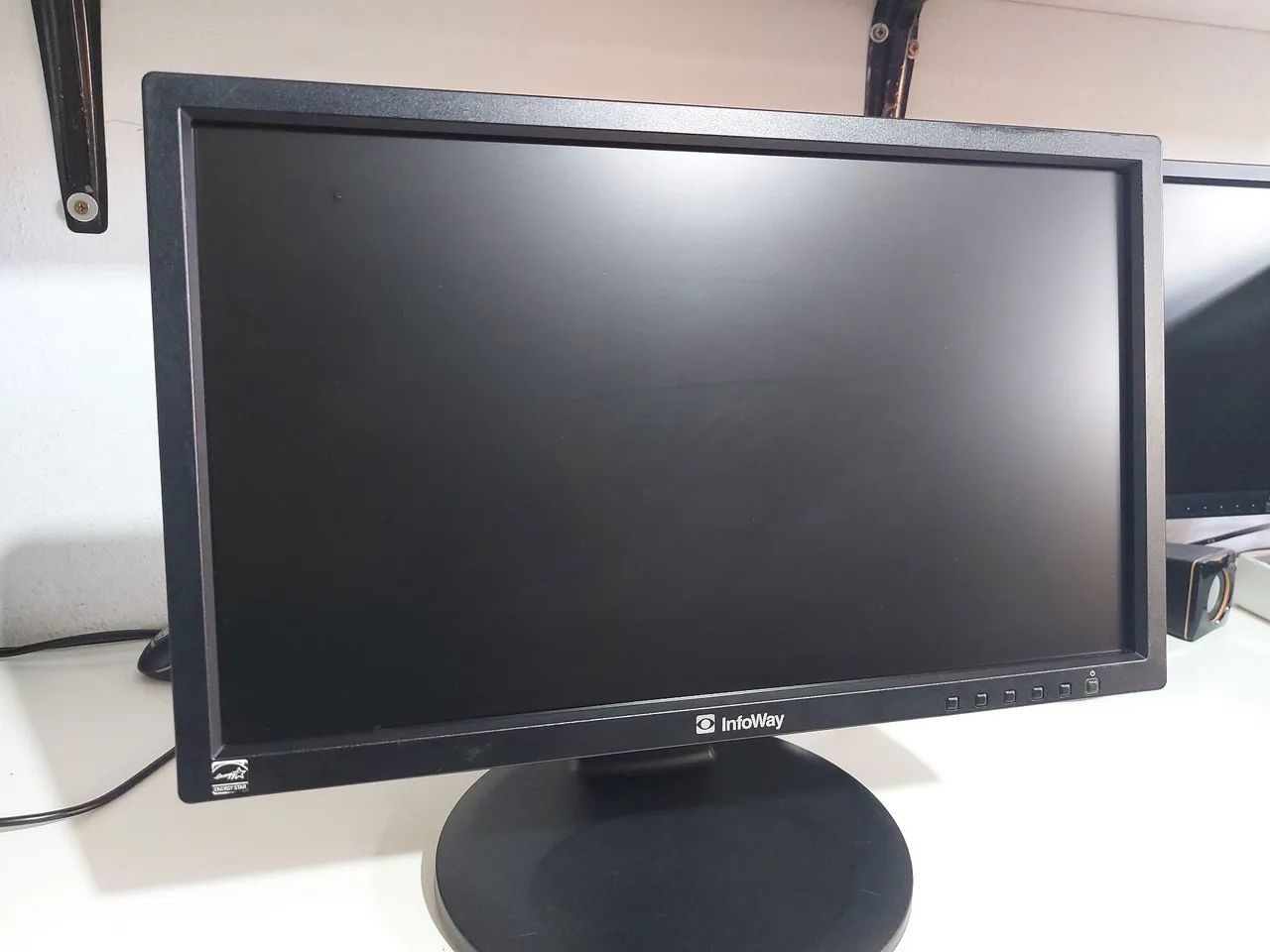 Monitor 19 Polegadas widescreen base giratória. Novinho  - Foto 2