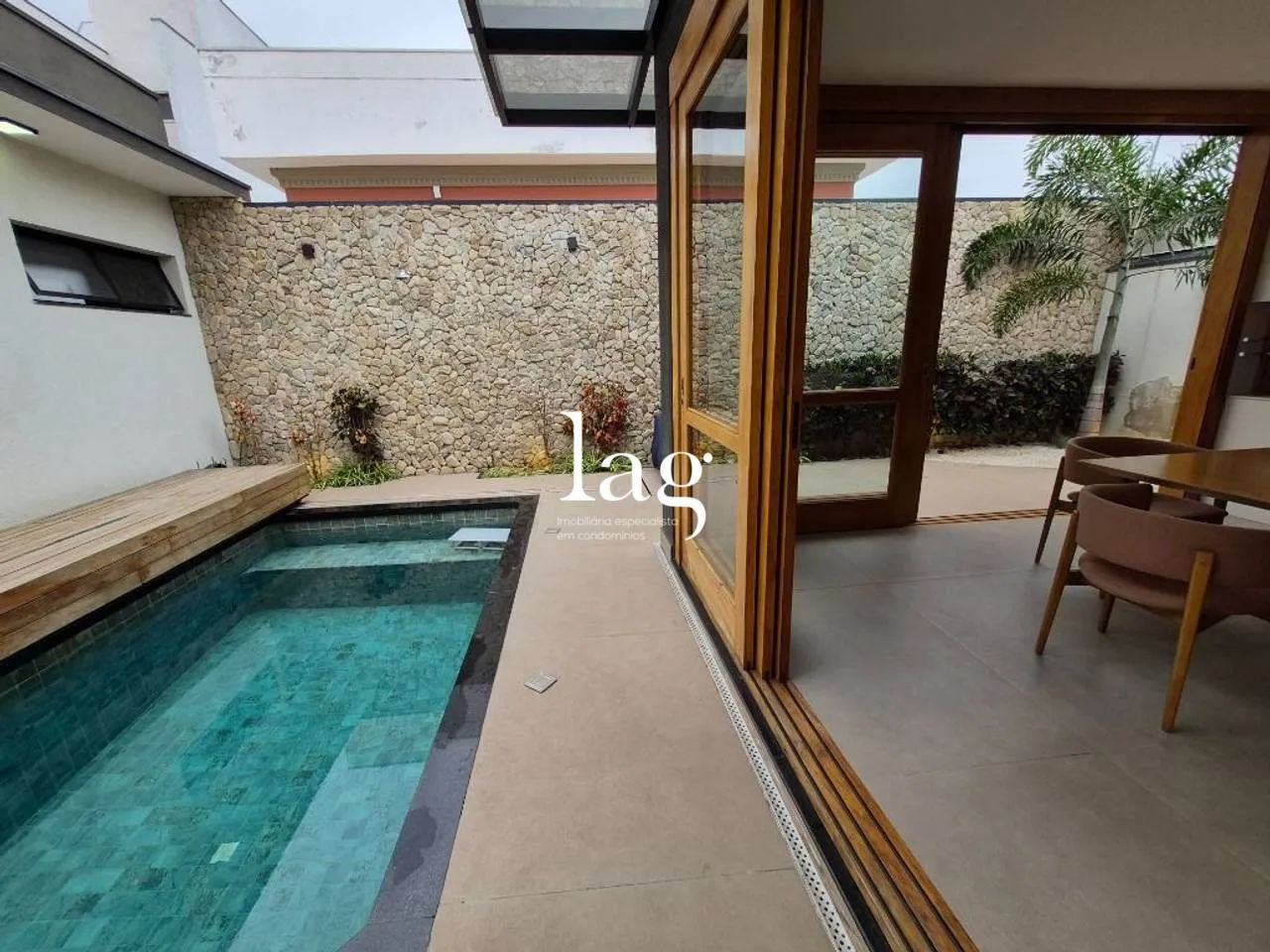 Casa com 3 quartos à venda, 166 m² - Parque Esplanada - Votorantim/SP
