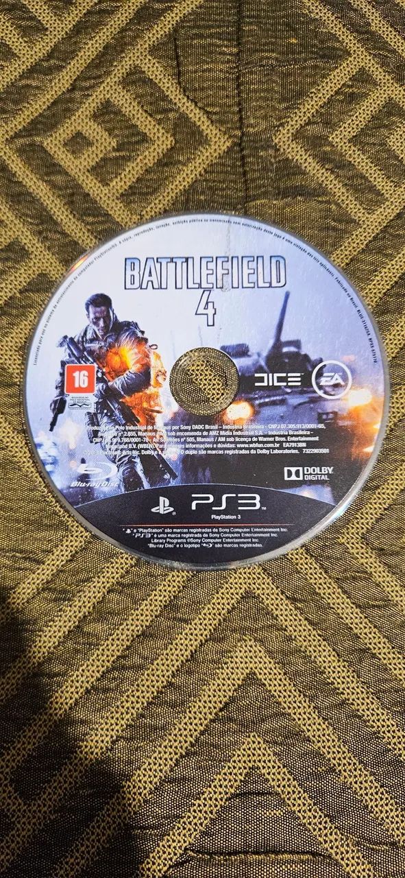 Battlefield 4 e Uncharted 2 (somente disco)