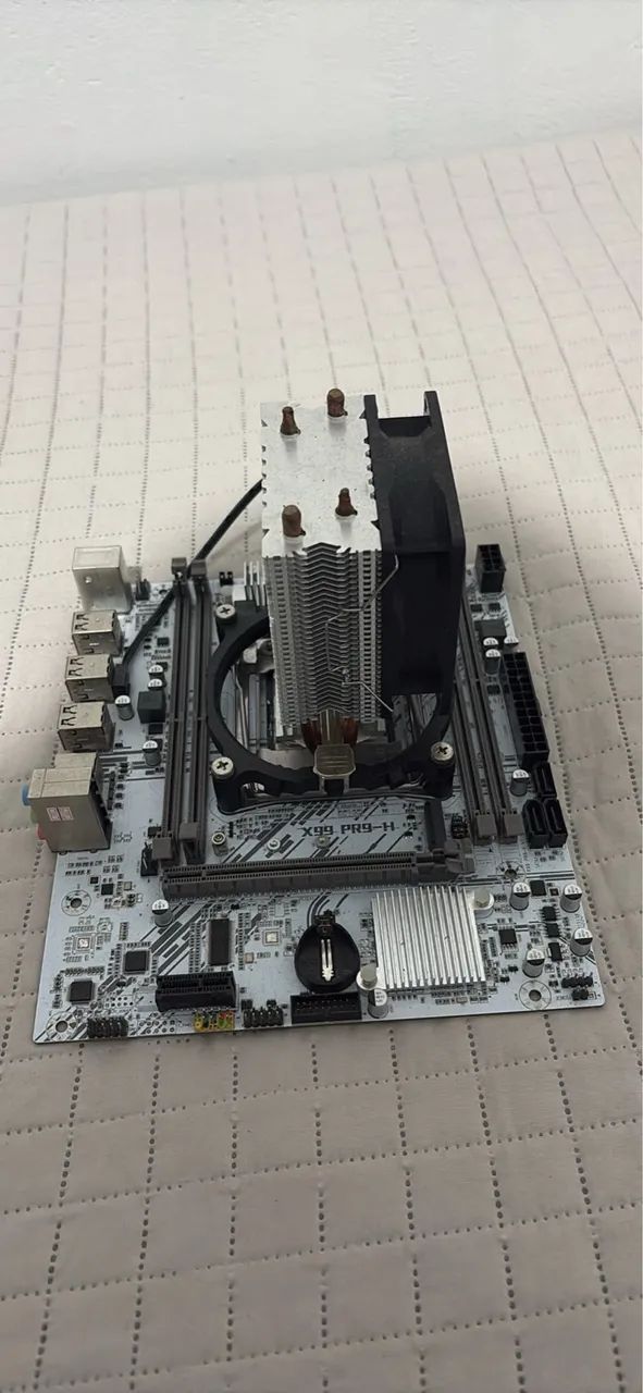 vende-se placa mãe xeon e processador  - Foto 3
