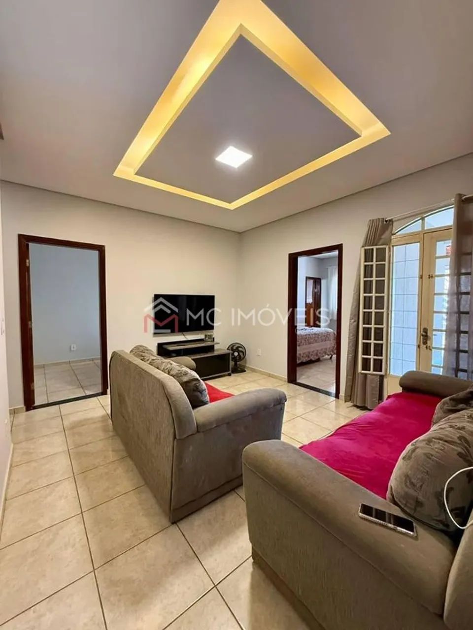 Casa com 4 quartos - Foto 2