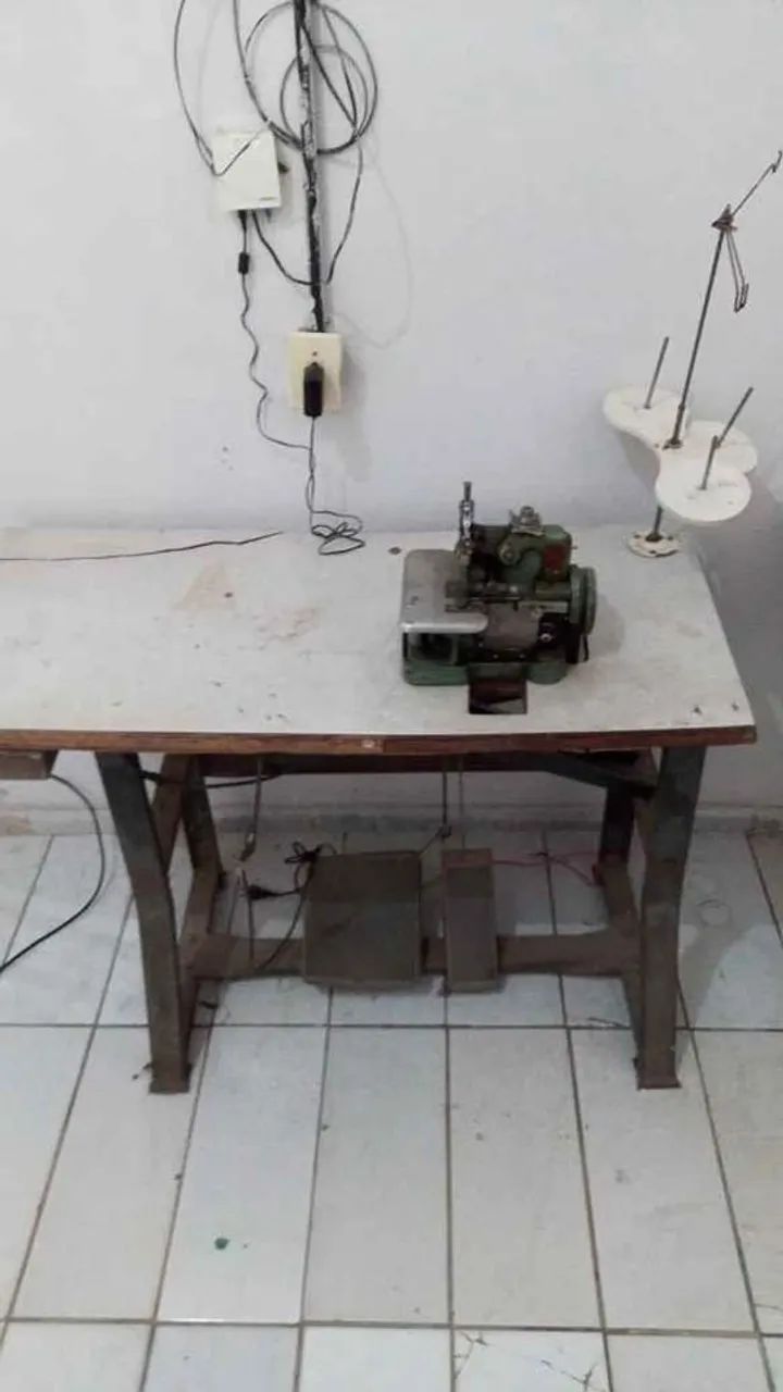 maquina de costura overlok