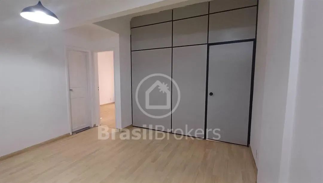 Apartamento - 53m² - Rua do Bispo - Foto 4