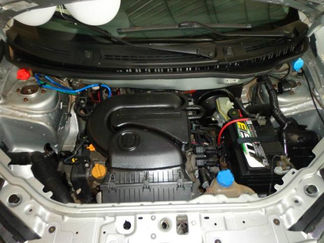 Fiat Uno VIVACE 1.0 4 PORTAS - Foto 10