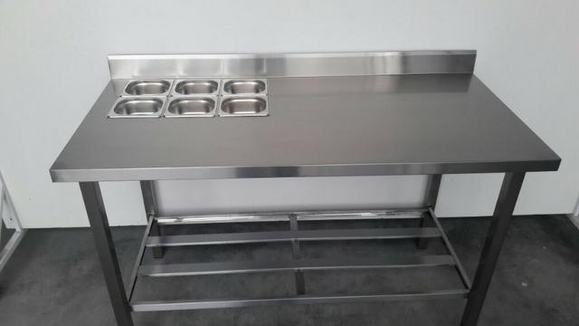 Mesas em Aço INox com condimentadora de bancada ou embutida - Foto 2