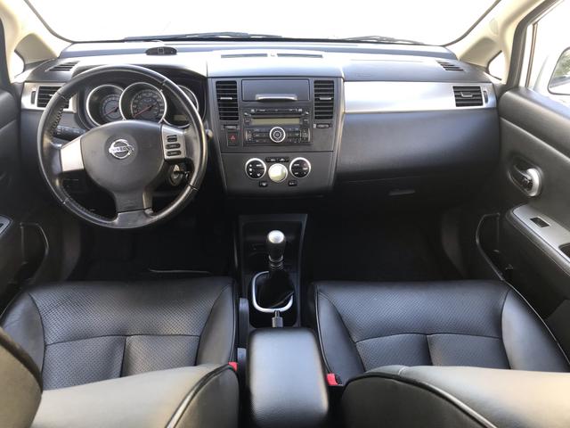 Nissan Tiida SL 1.8 2010/2011 Câmbio manual - Foto 6