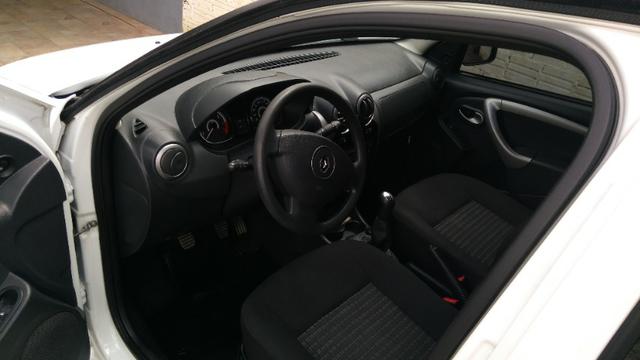 Sandero 1.0 completo .excelente carro - Foto 5