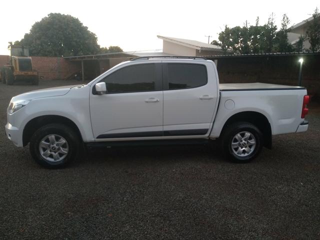 S10 ano 2014/2015 com 130 mil km, 85mil reais contato * Cristian