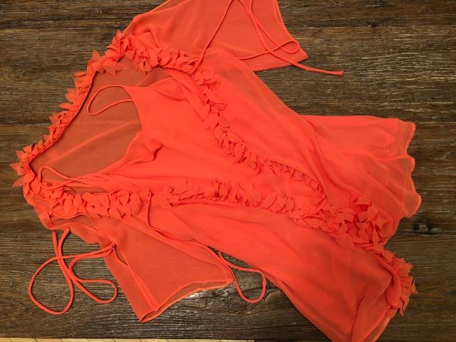 Conjunto regata e cardigan, em crepe cor laranja, tamanho M, ideal para festas - Foto 2