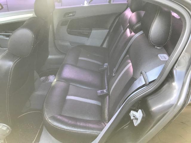 Oferta- Vectra 2.0 Elegance Mec + banco de couro + rodas liga leve + kit multimidia - Foto 9