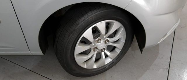 Chevrolet Onix 1.4 LT Automático 2017 - Foto 3