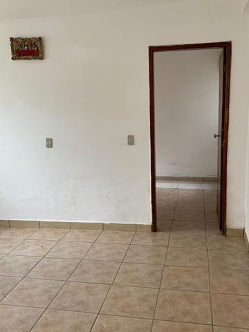 Vendo casa a 7 minutos do shopping buriti em Goiânia - Foto 9
