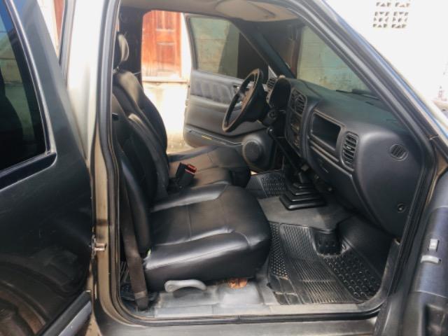 Carro s-10 Excelente estado - Foto 7