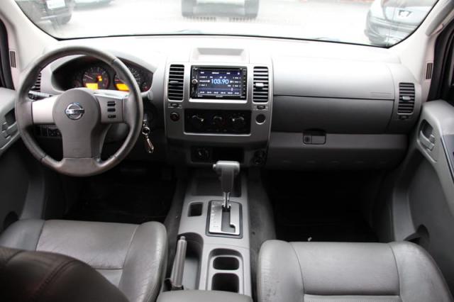 NISSAN FRONTIER SEL CD 4X4 2.5 TB DD AUT - Foto 8