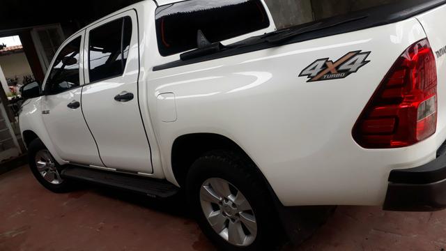 Hilux 2.8 manual 4 x 4 passo - Foto 3