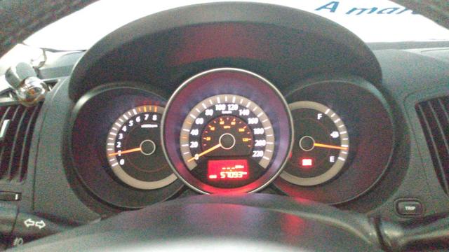 Kia Motors Cerato 1 6 16v Mec  2012