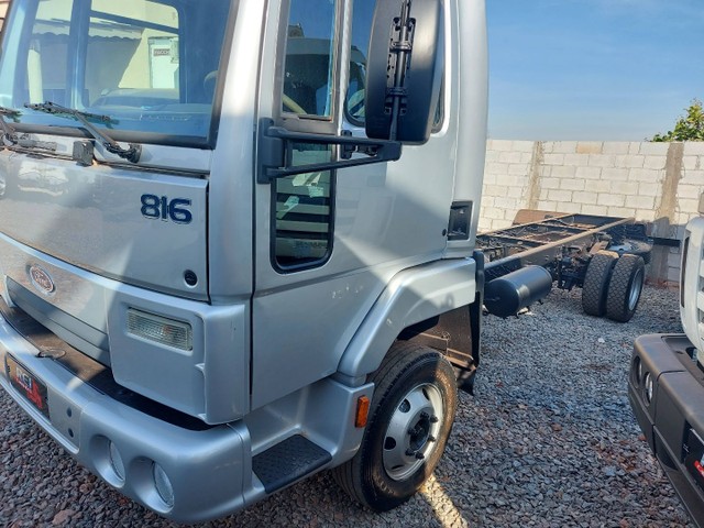 816 FORD CARGO.